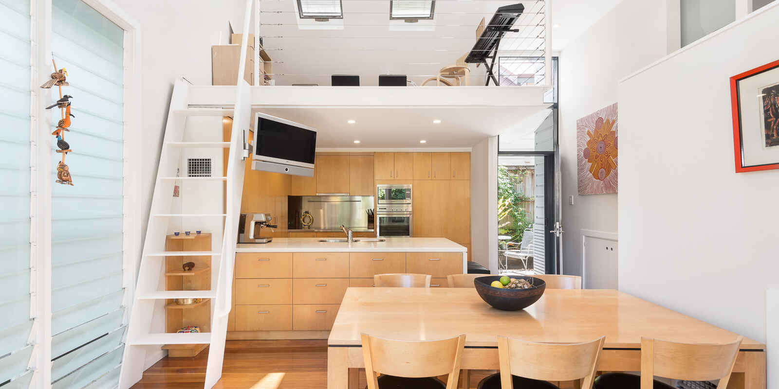 8 Webb Street McMahons Point