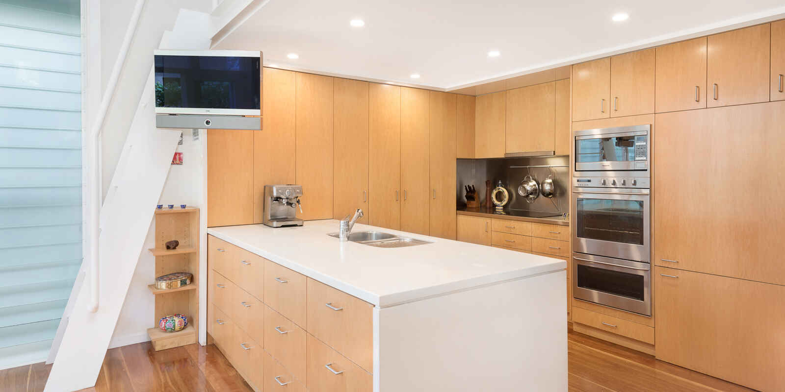 8 Webb Street McMahons Point