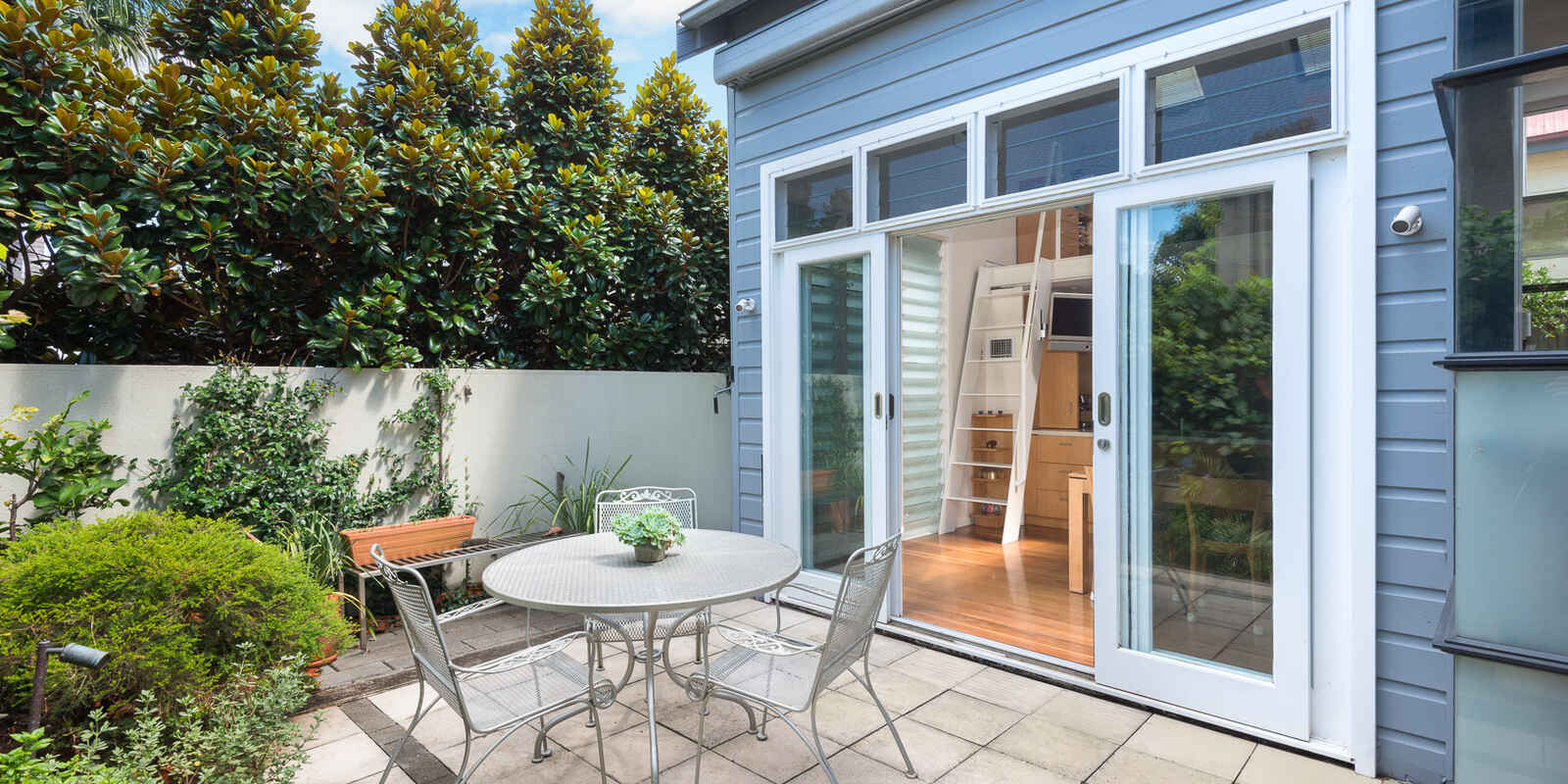 8 Webb Street McMahons Point