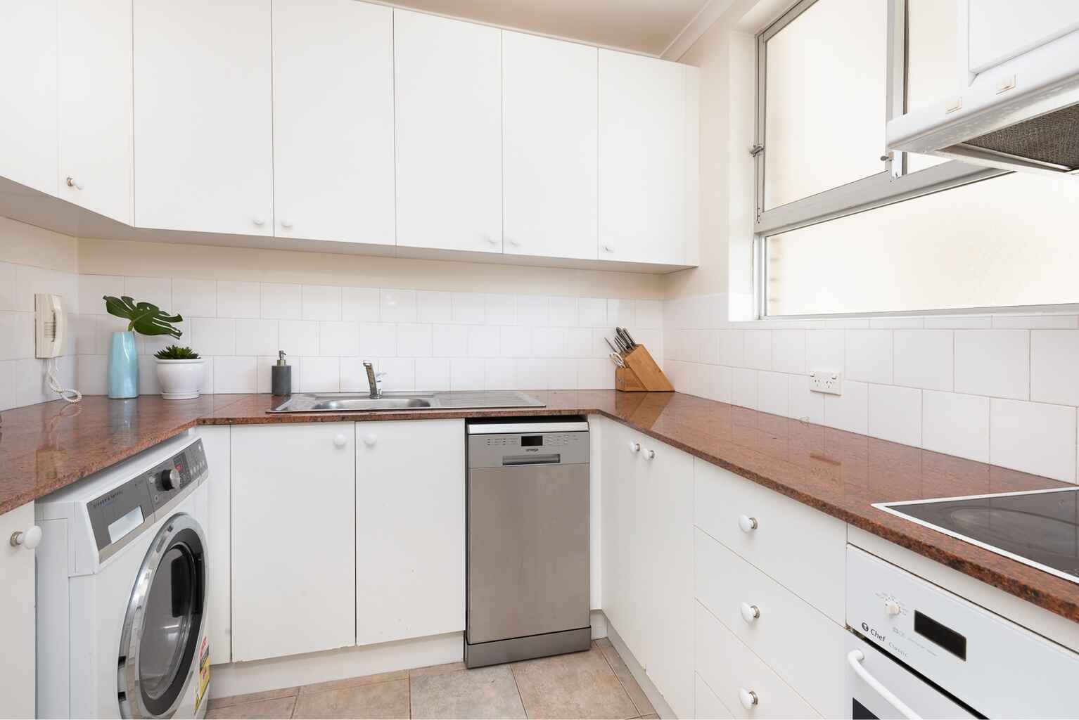 17/98 Ben Boyd Road Neutral Bay 17/98 Ben Boyd Road Neutral Bay