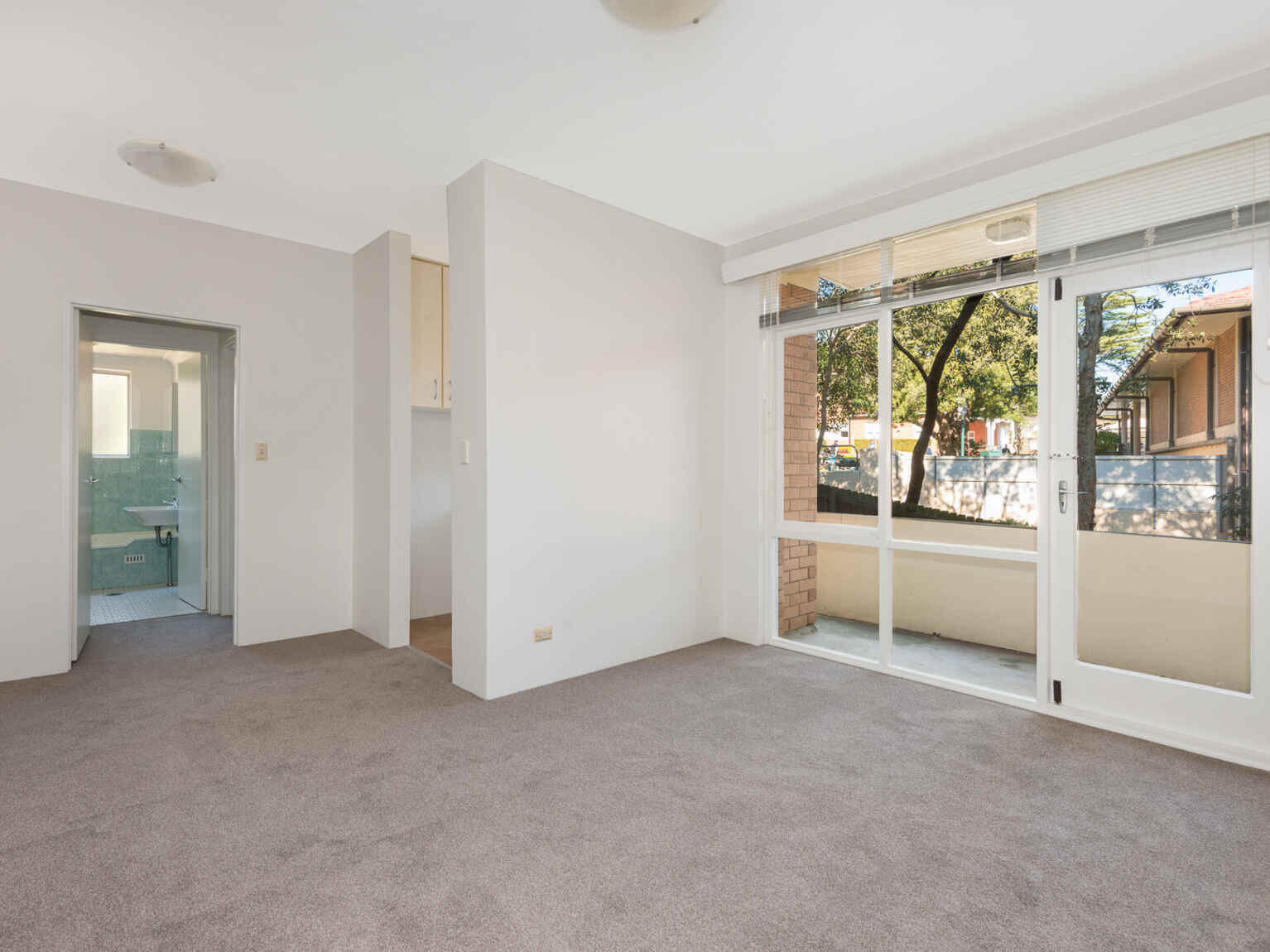 2/19 Priory Road Waverton