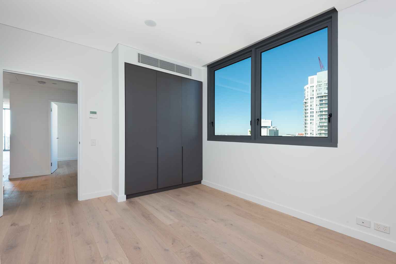 1106/221 Miller Street North Sydney