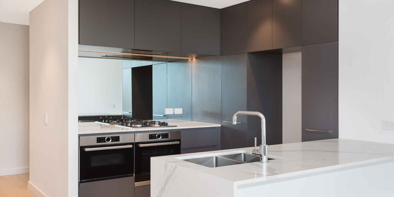 1802/221 Miller Street North Sydney