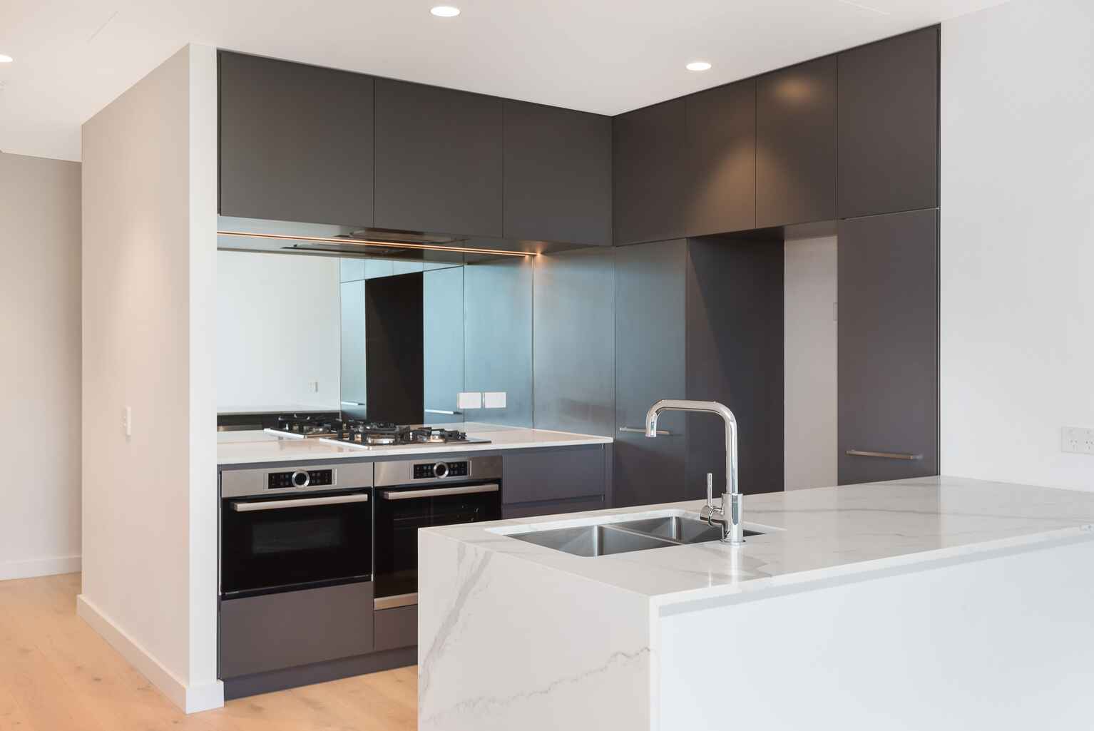 1802/221 Miller Street North Sydney