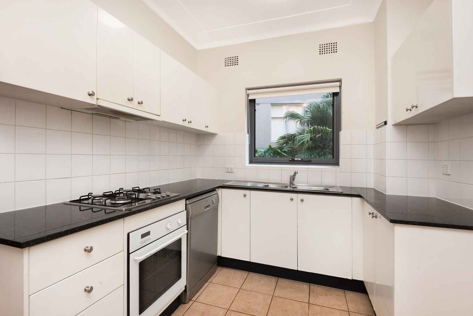 1/100 Kirribilli Avenue Kirribilli