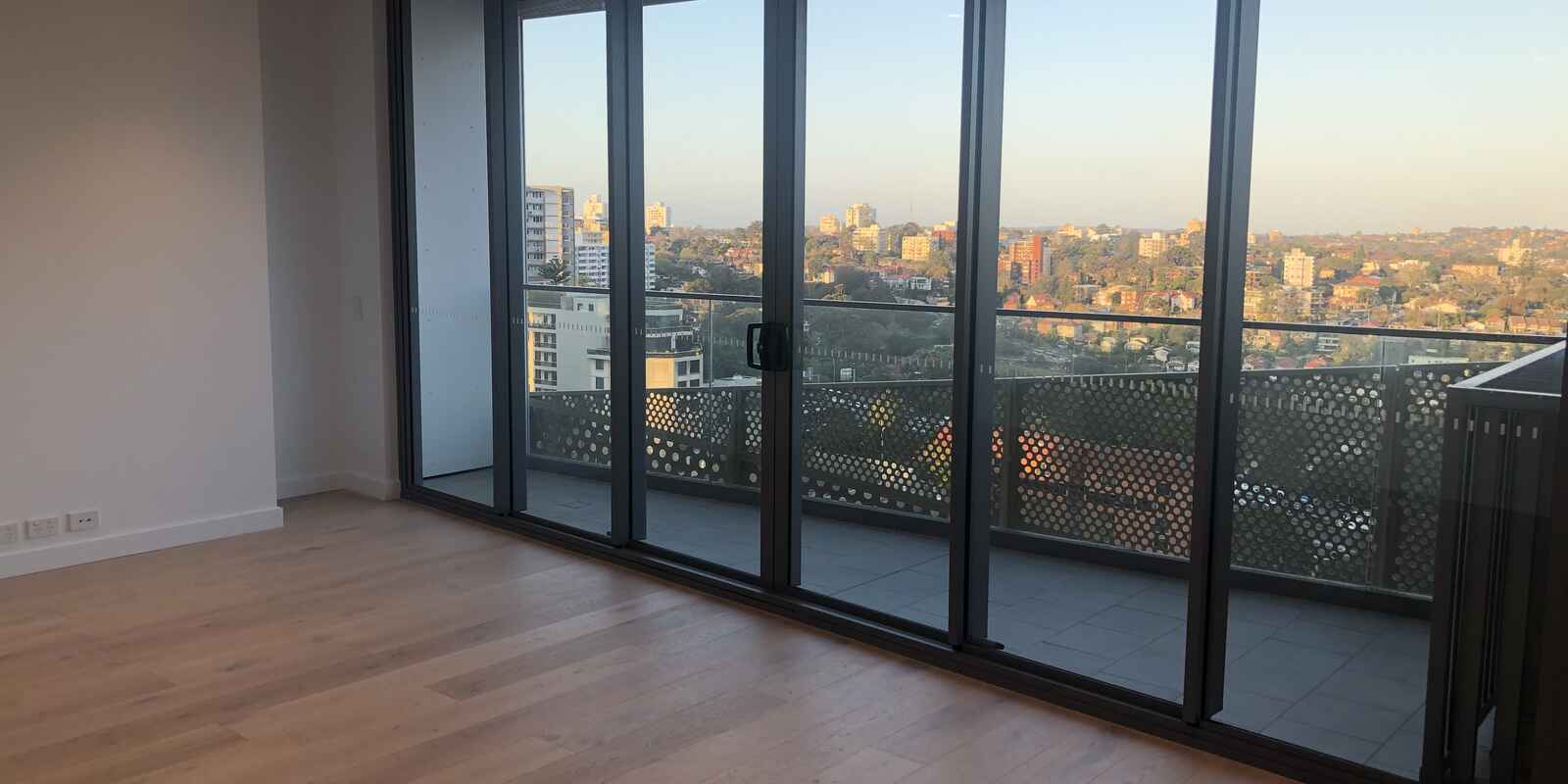 1106/221 Miller Street North Sydney