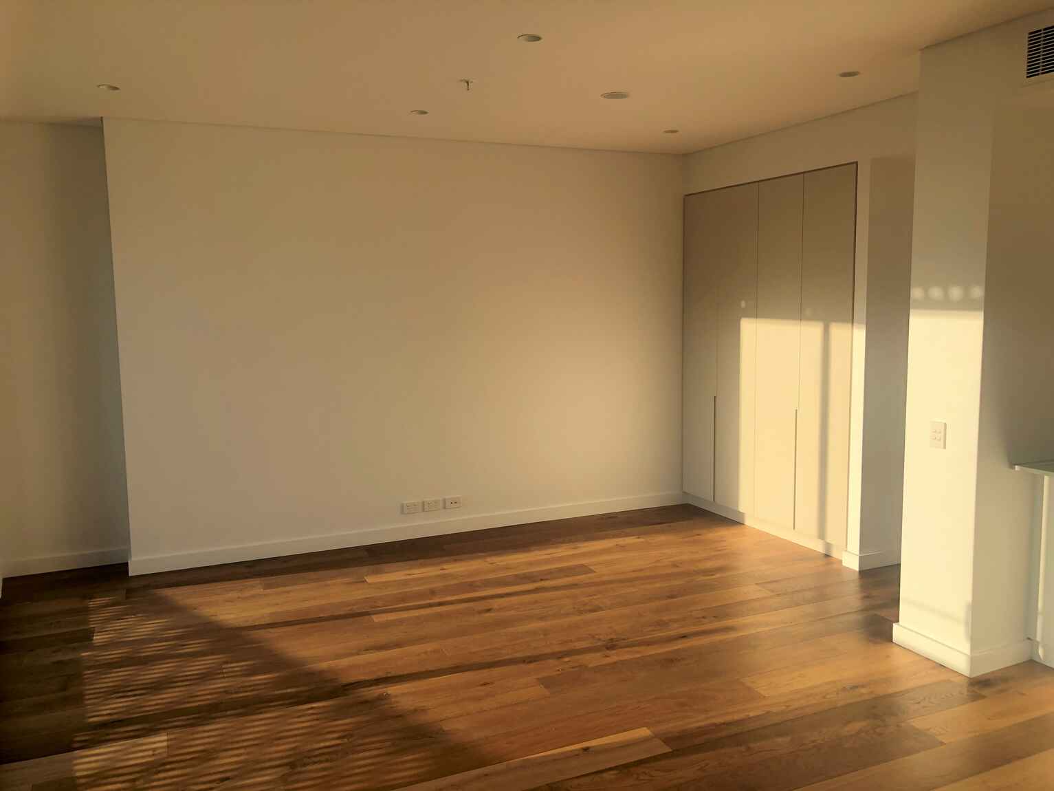 1012/221 Miller Street North Sydney 1012/221 Miller Street North Sydney