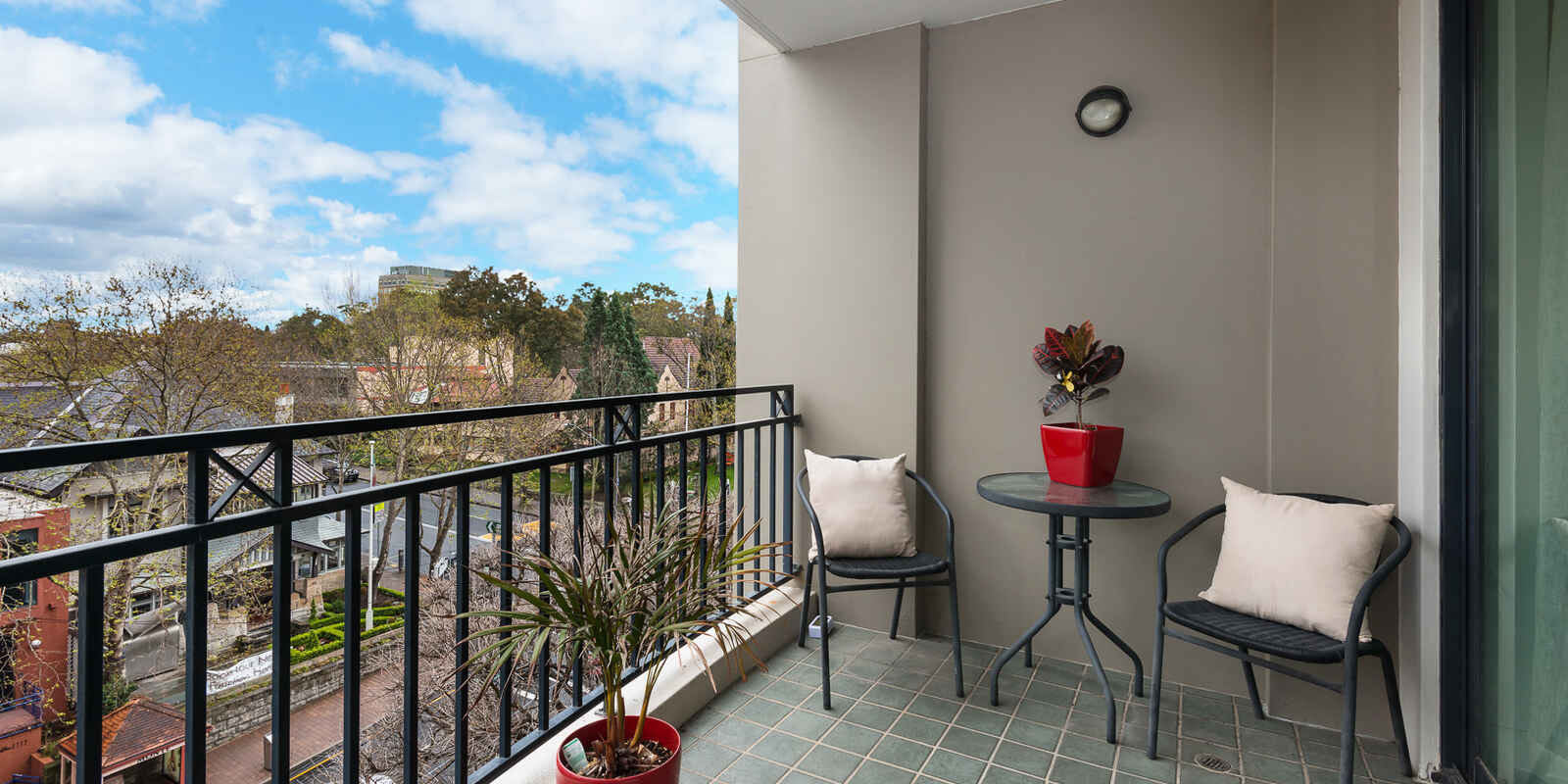50/237 Miller Street North Sydney