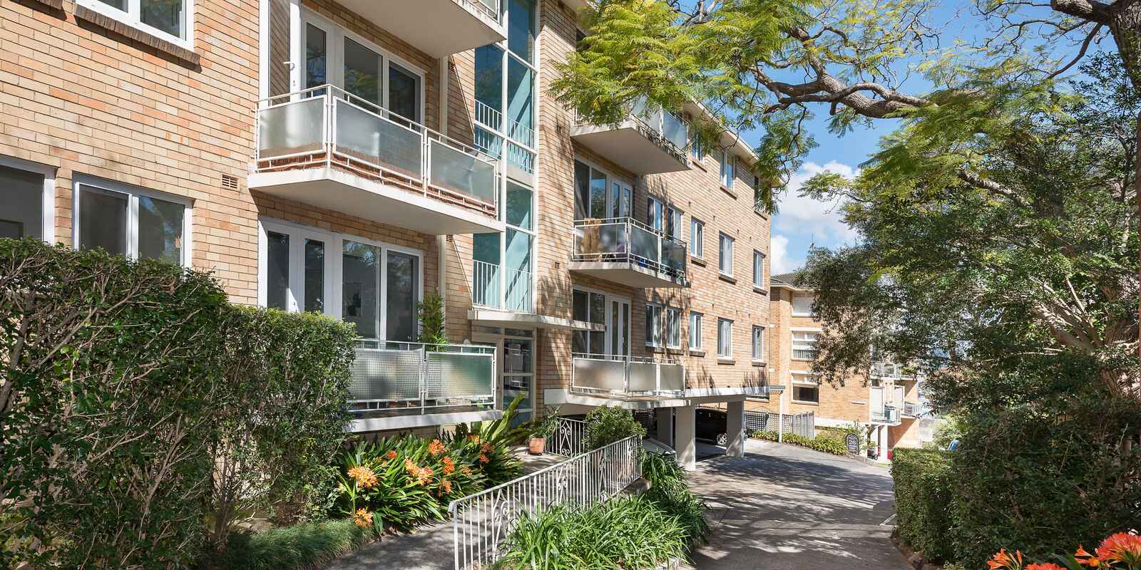 2/16 Mackenzie Street North Sydney 2/16 Mackenzie Street North Sydney