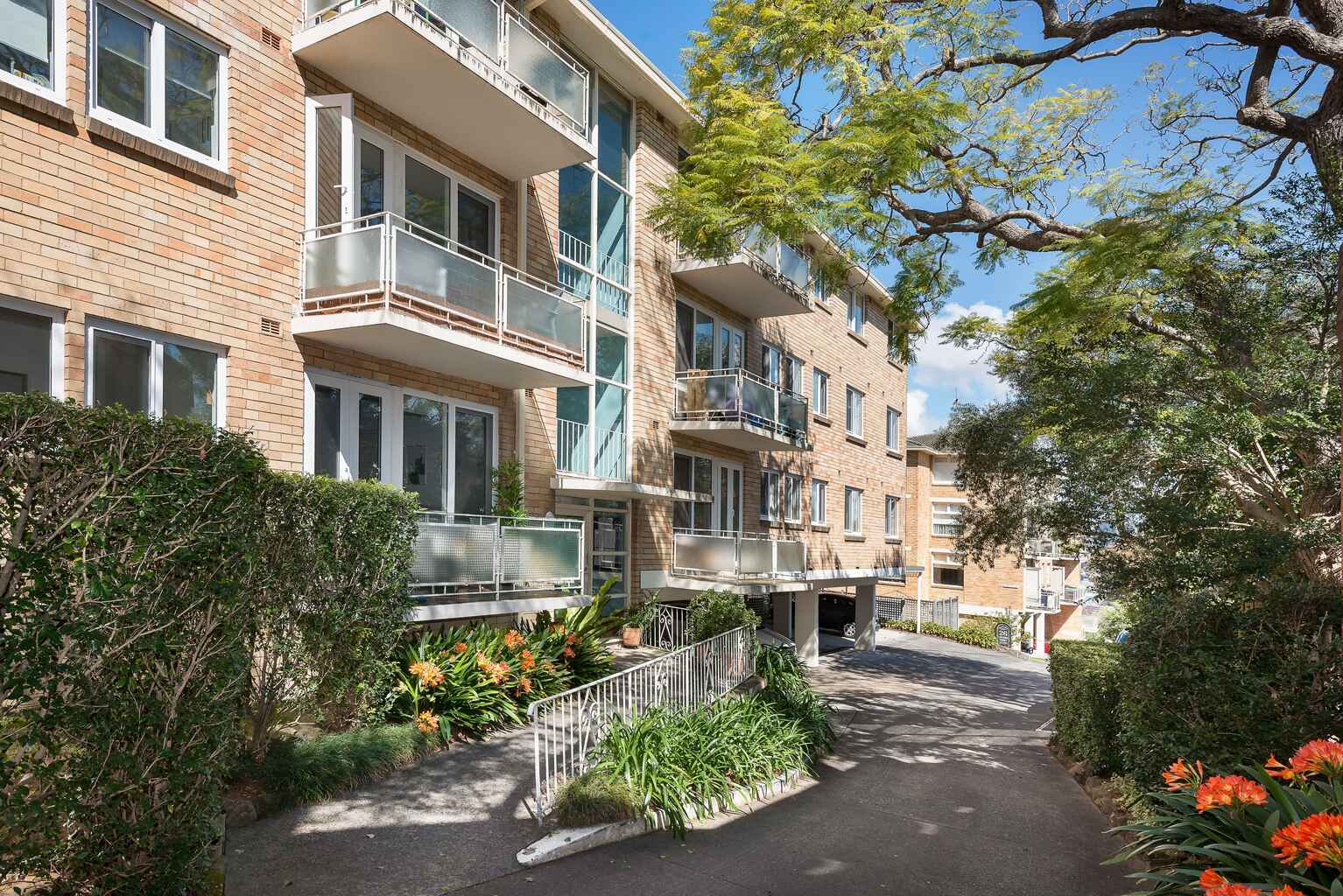 2/16 Mackenzie Street North Sydney 2/16 Mackenzie Street North Sydney