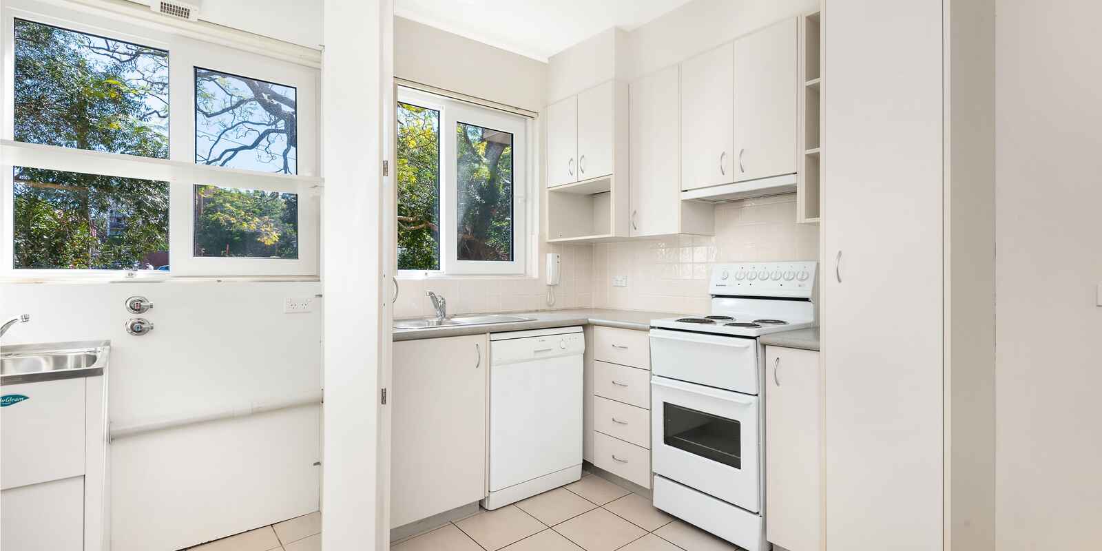 2/16 Mackenzie Street North Sydney 2/16 Mackenzie Street North Sydney