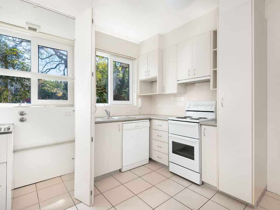 2/16 Mackenzie Street North Sydney