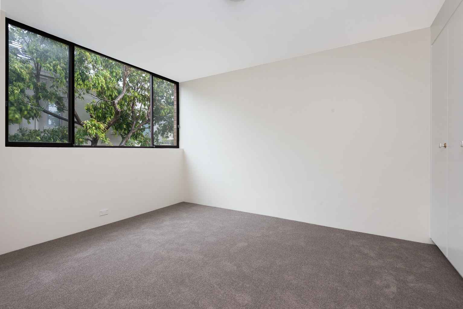 5/4 Mandolong Road Mosman