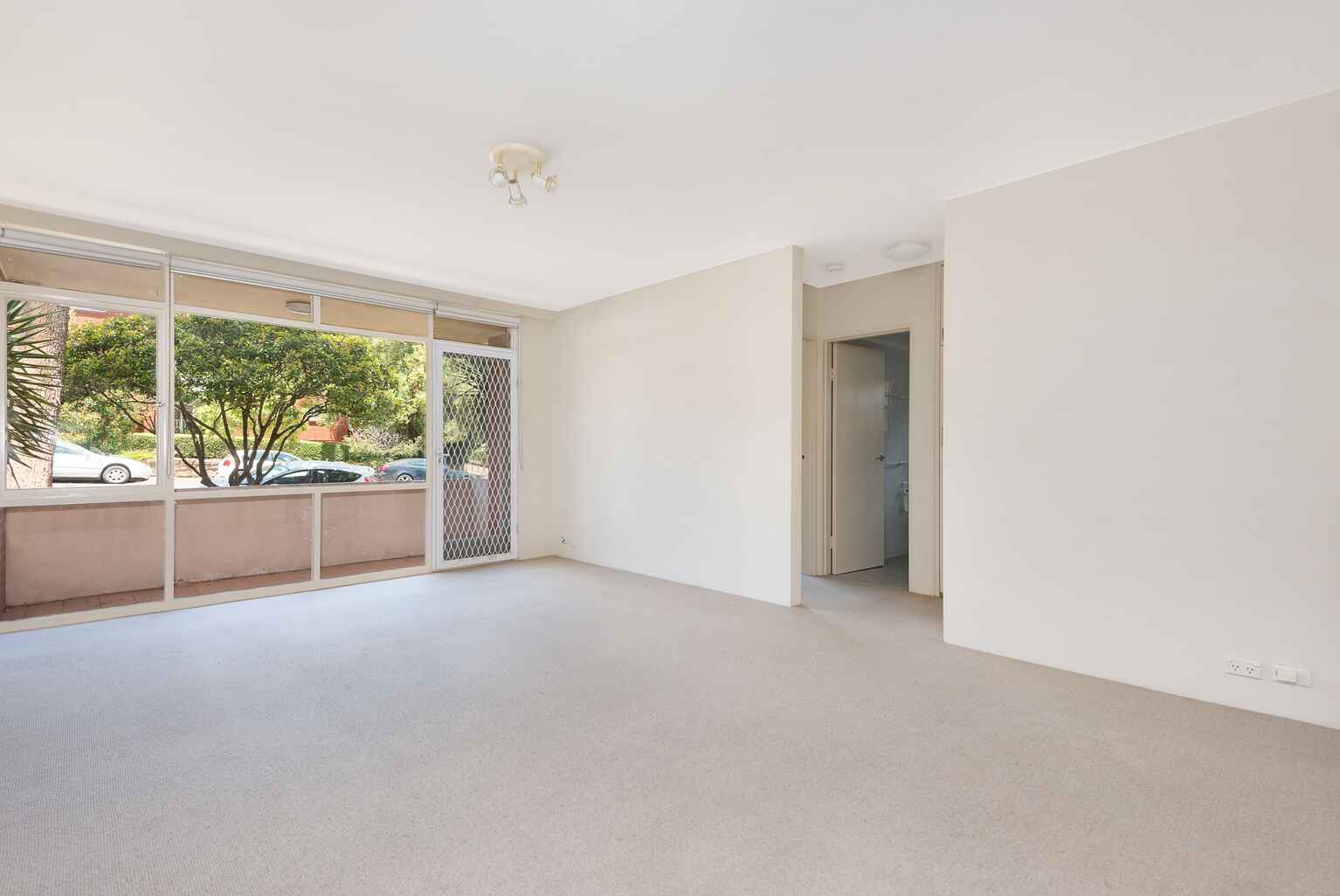 2/20 Rocklands Road Wollstonecraft