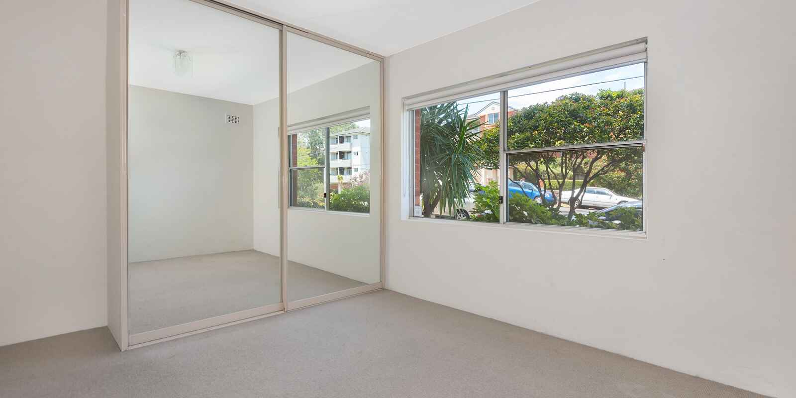 2/20 Rocklands Road Wollstonecraft