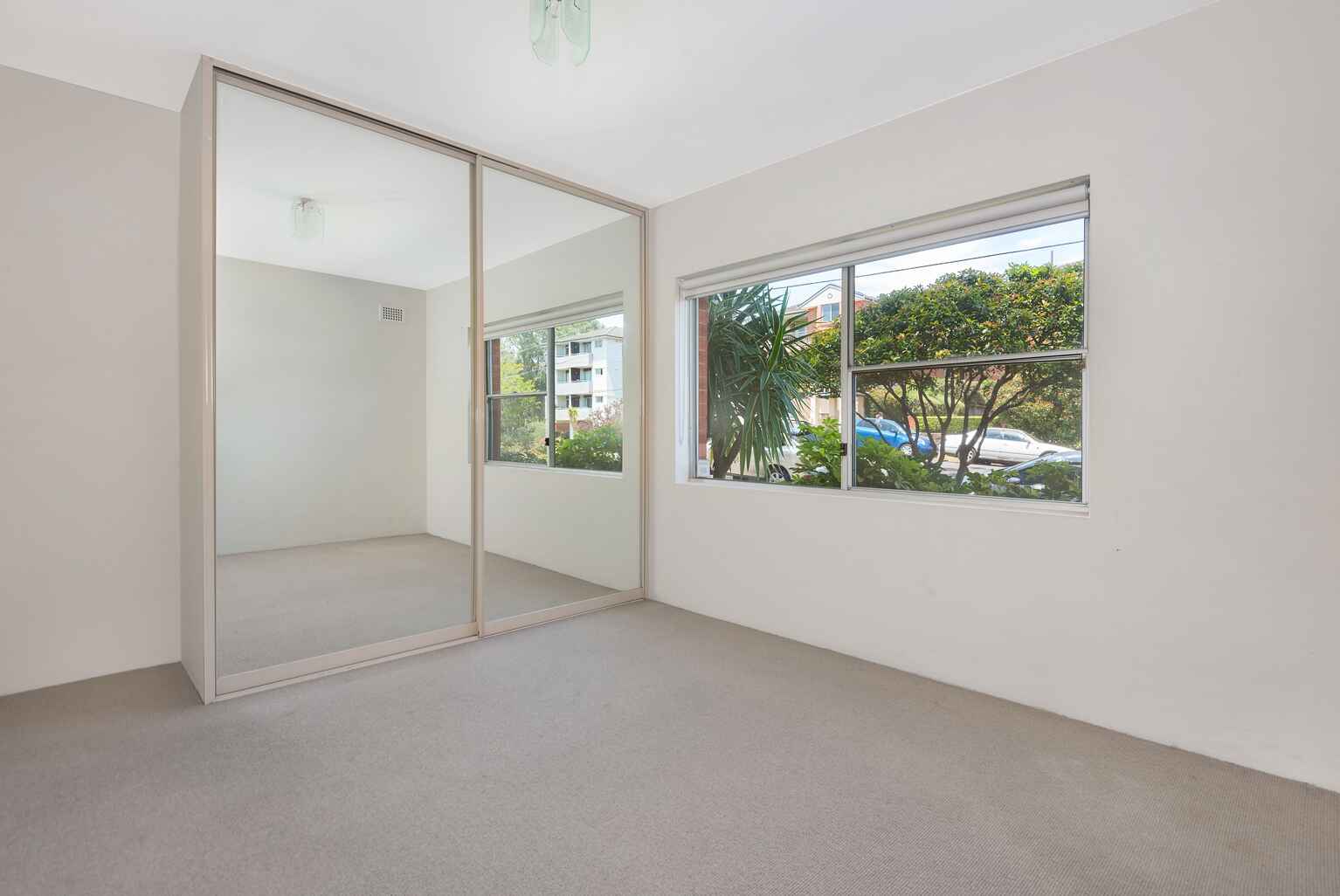 2/20 Rocklands Road Wollstonecraft