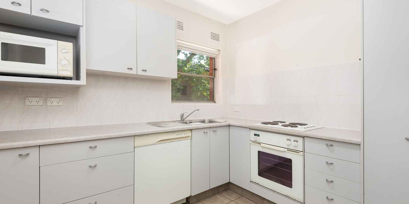 2/20 Rocklands Road Wollstonecraft