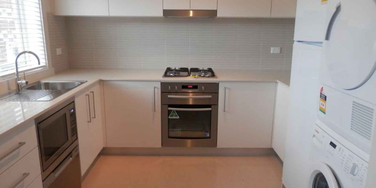 2/27 Lavender Crescent Milsons Point