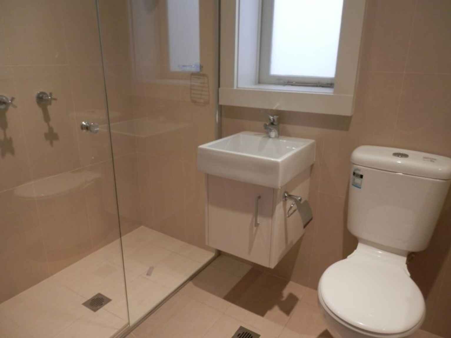 2/27 Lavender Crescent Milsons Point