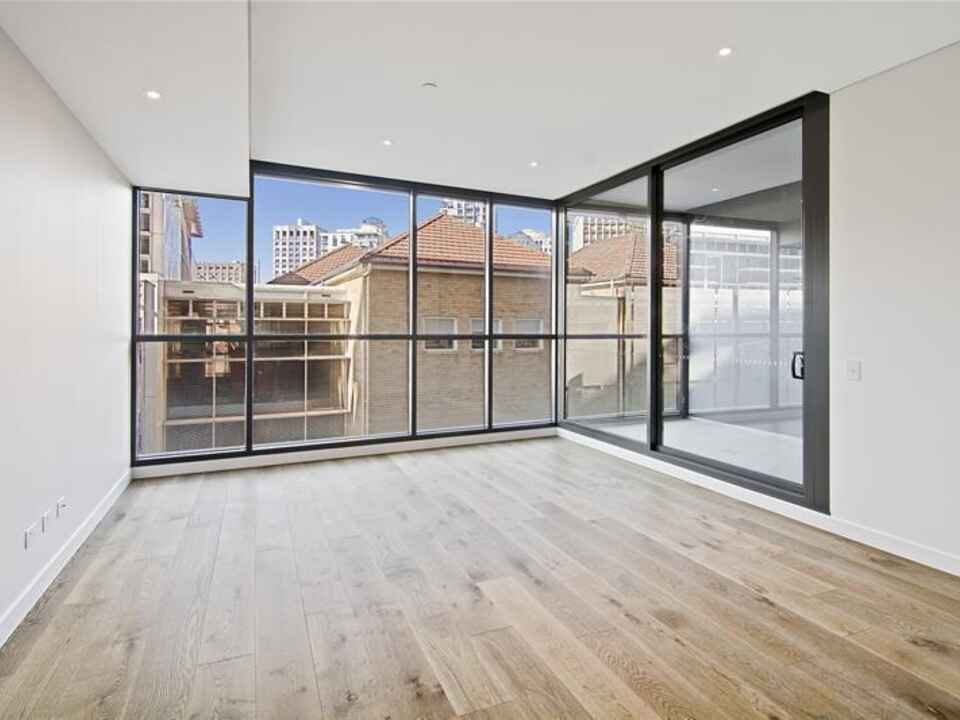 218/225 Pacific Highway   North Sydney