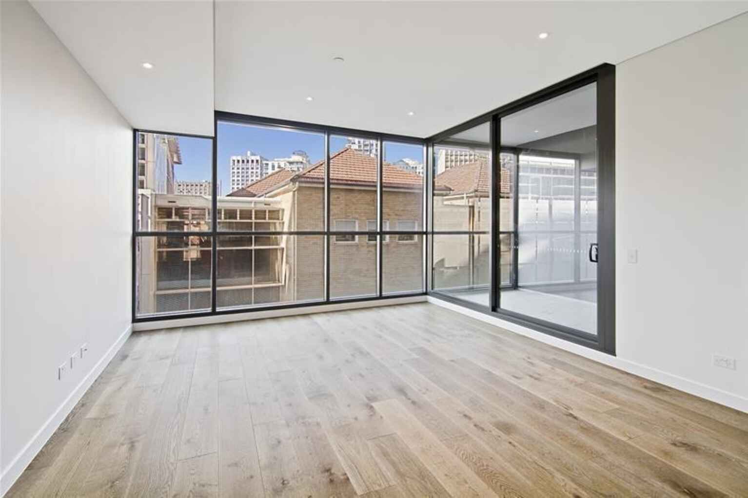 218/225 Pacific Highway   North Sydney