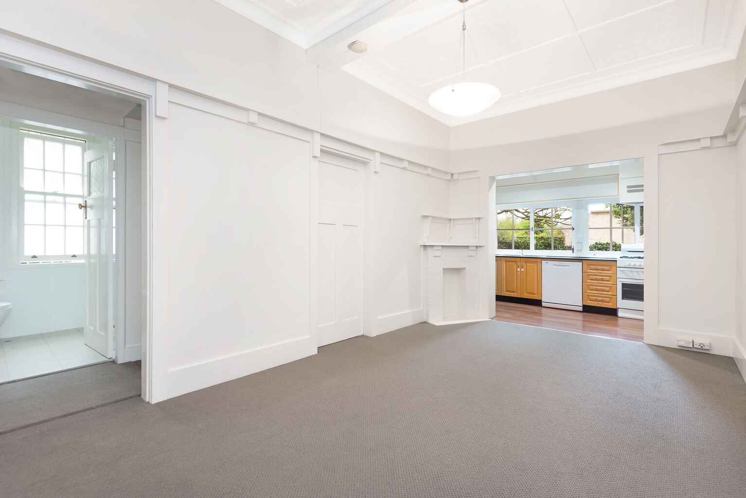 2/16 Whaling Road North Sydney