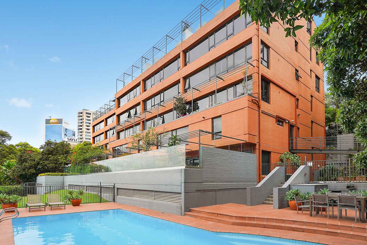 12/16 Hampden Street North Sydney