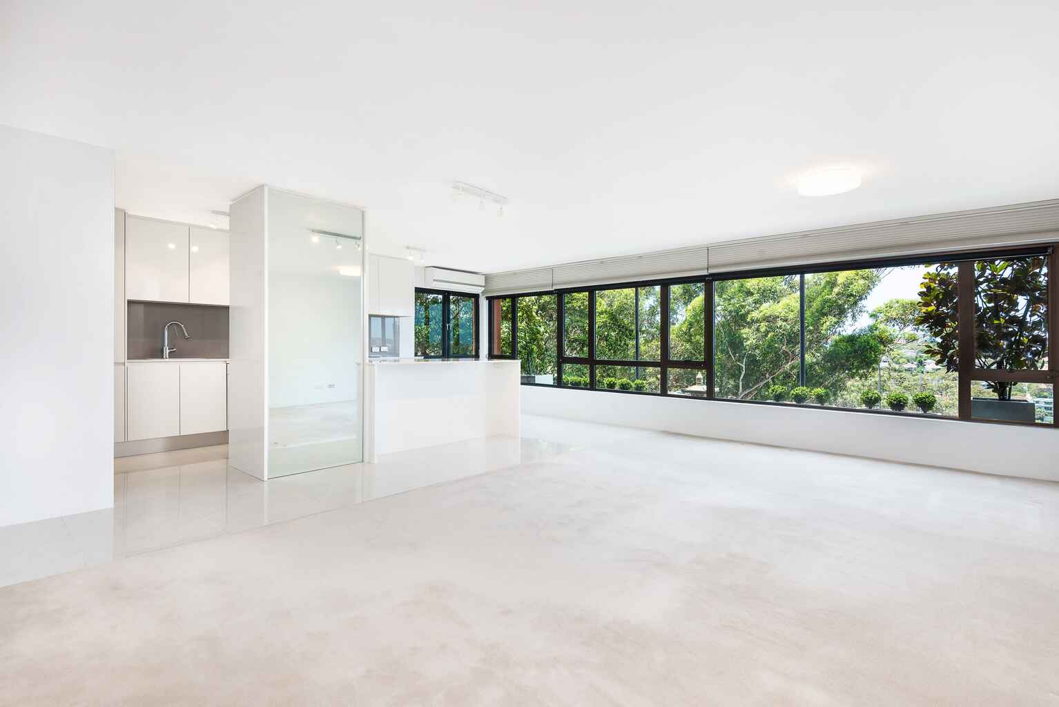 12/16 Hampden Street North Sydney