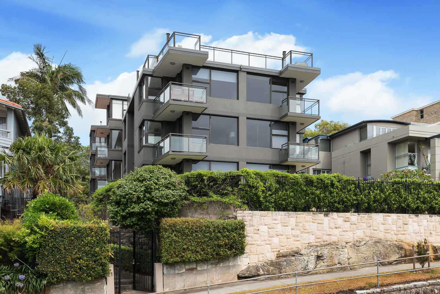 11/21 Moruben Road   Mosman