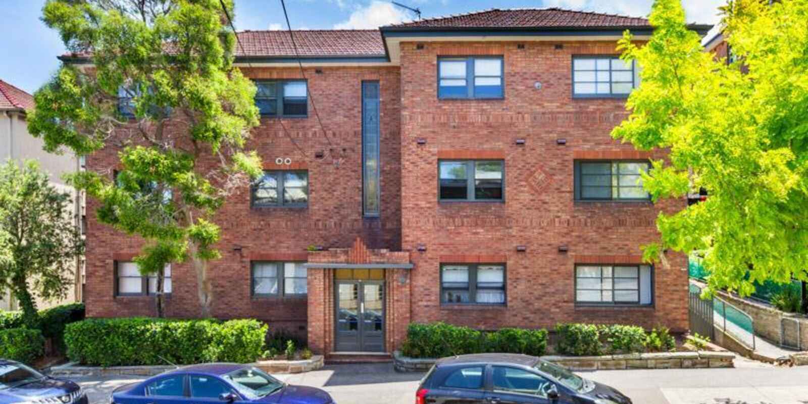 4/214 Blues Point Road McMahons Point