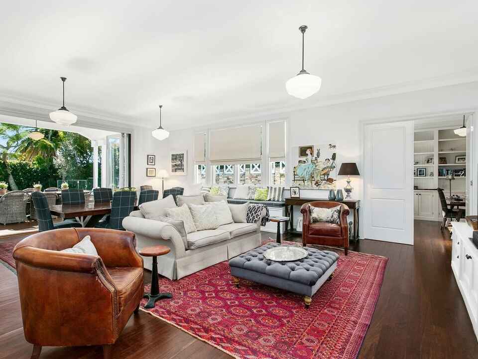 6 Upper Cliff Road Northwood