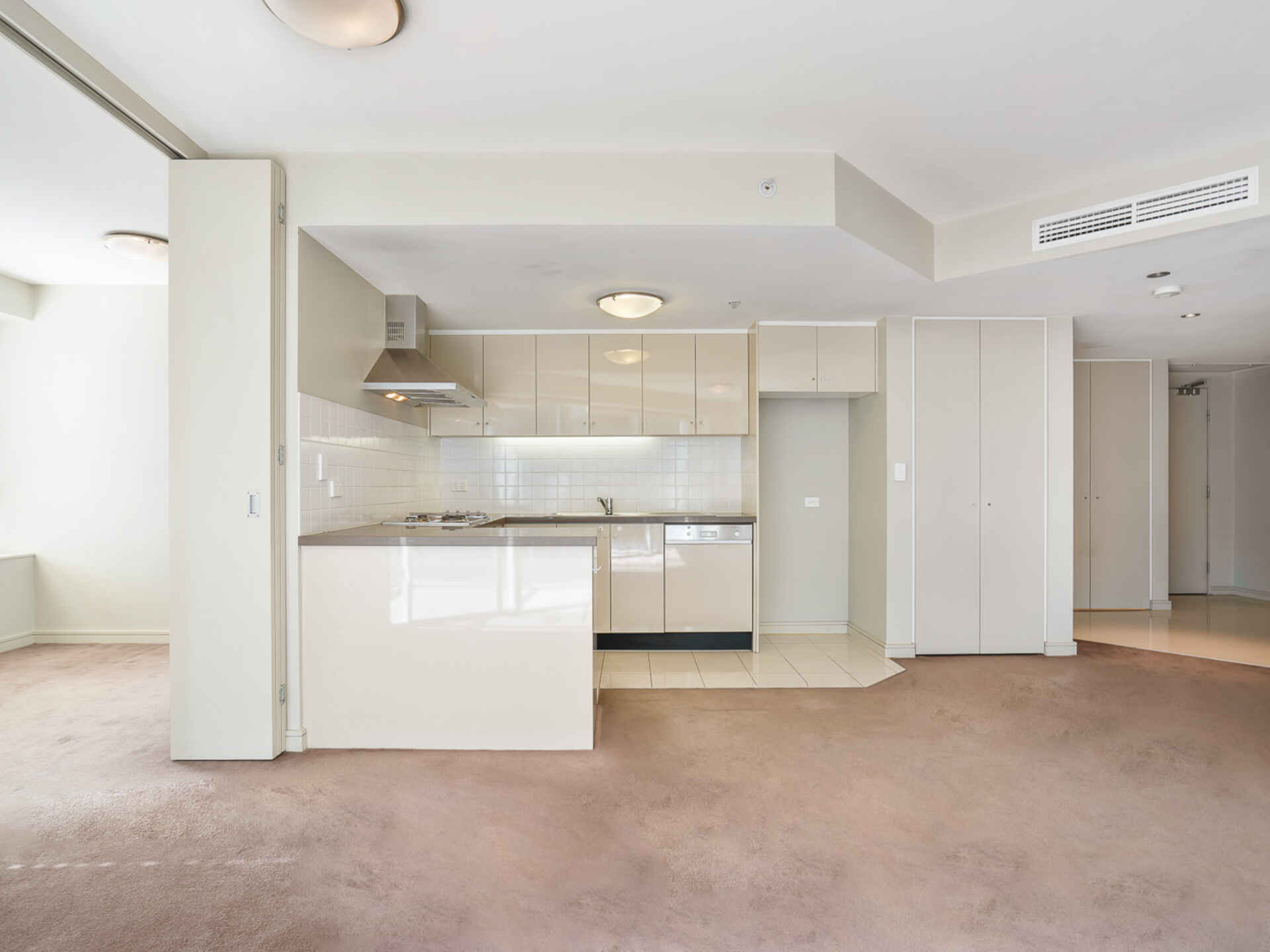 1605/77 Berry Street North Sydney