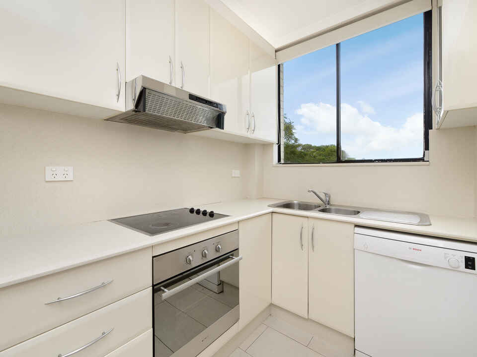 4/50 Shadforth Street Mosman