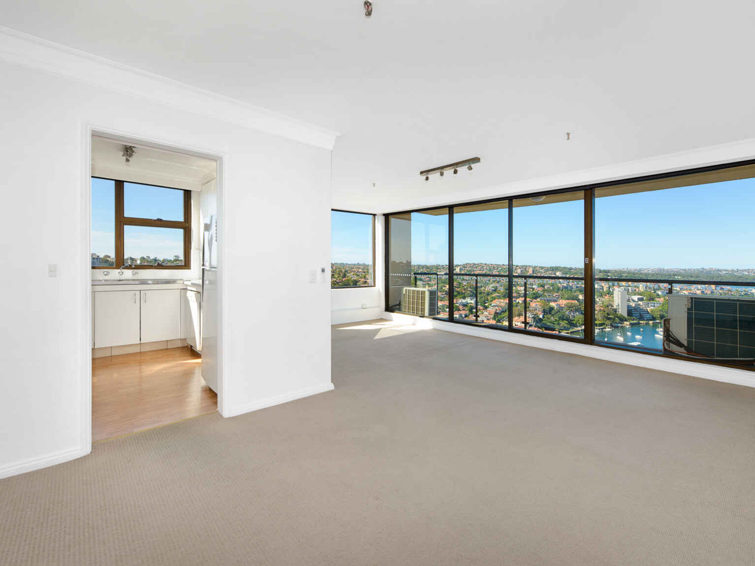 20A/50 Whaling Road North Sydney