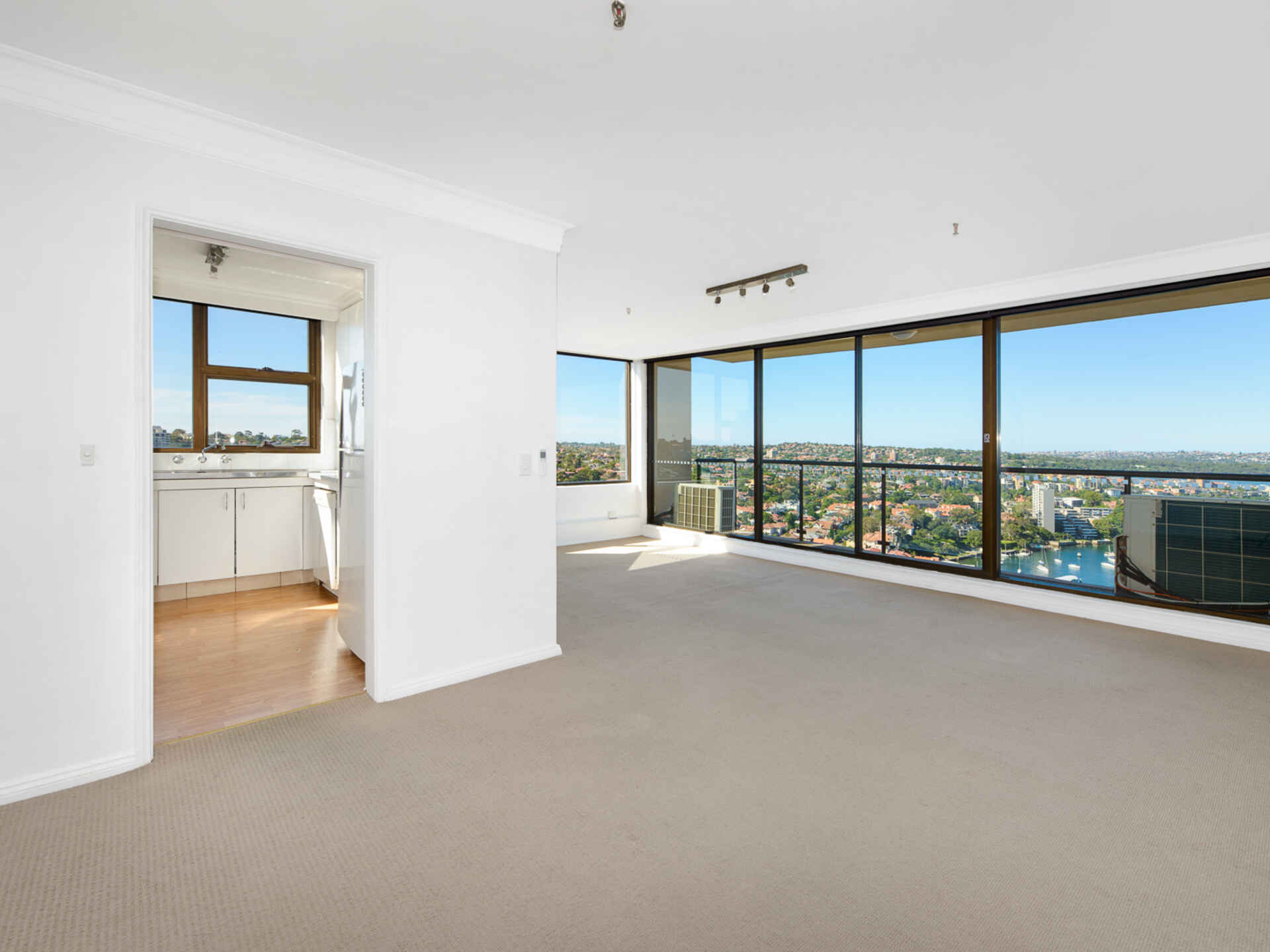 20A/50 Whaling Road North Sydney