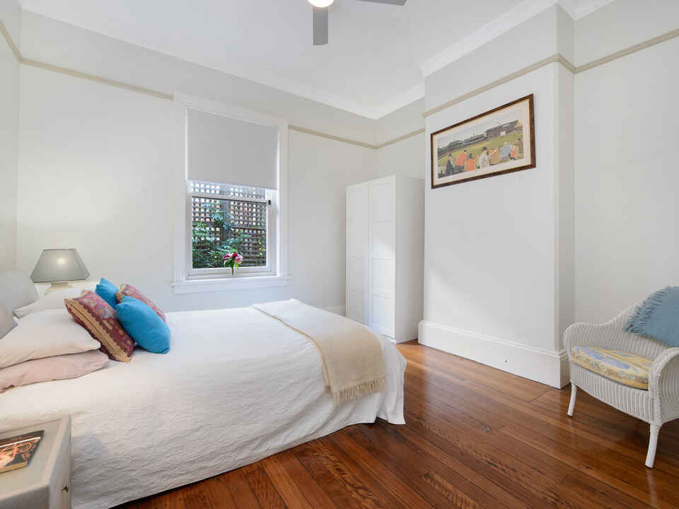 3/15 East Crescent Street  McMahons Point