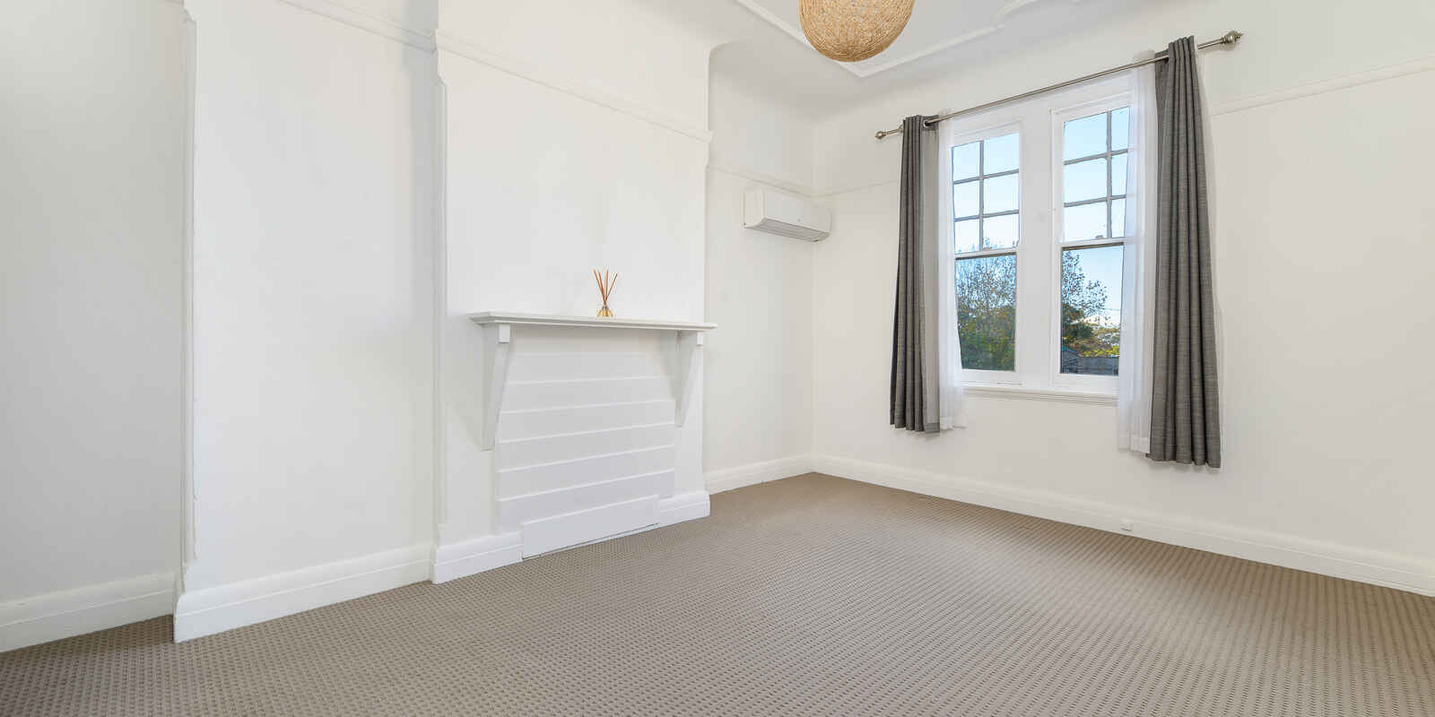 2/447 Miller  Street  Cammeray