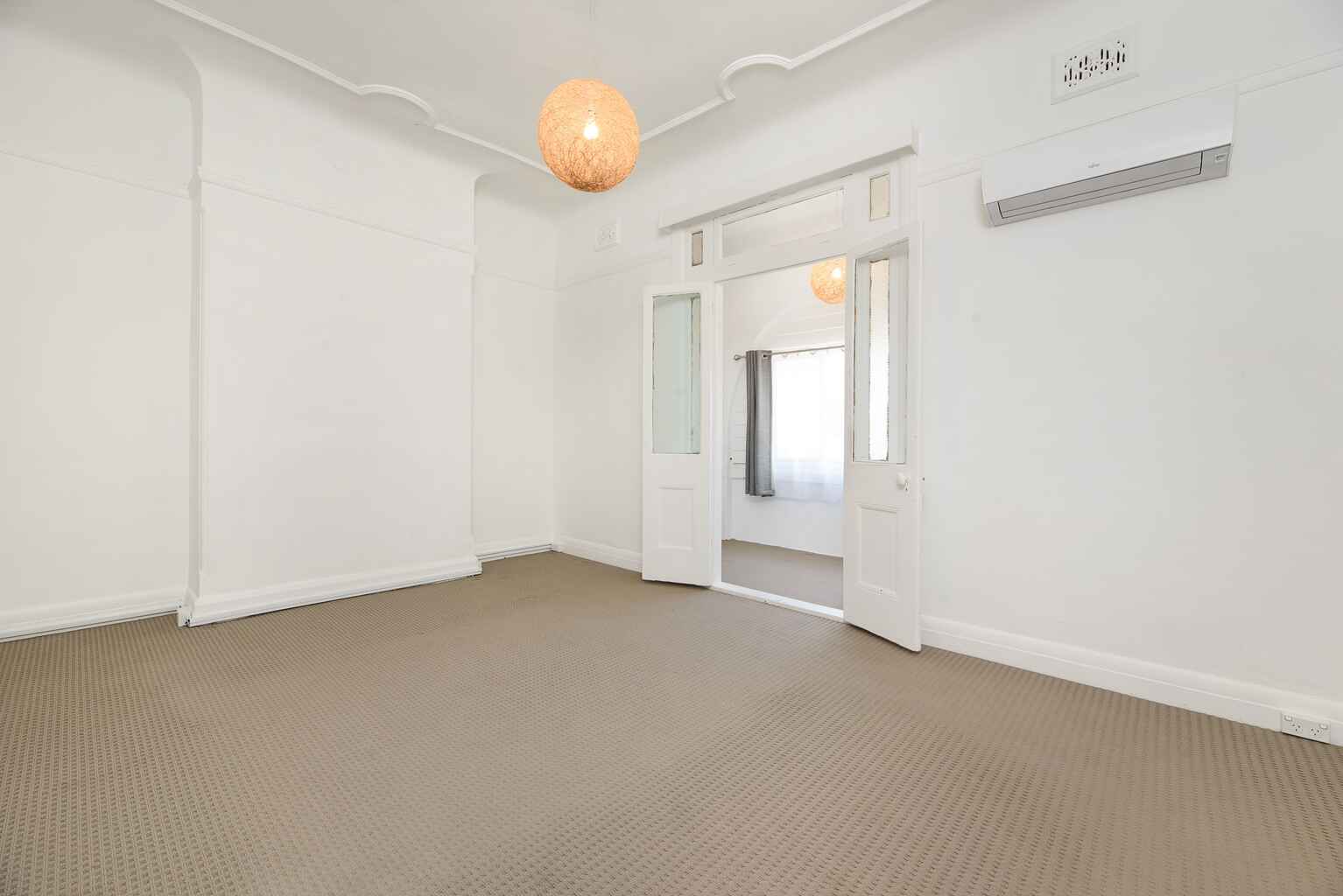 2/447 Miller  Street  Cammeray