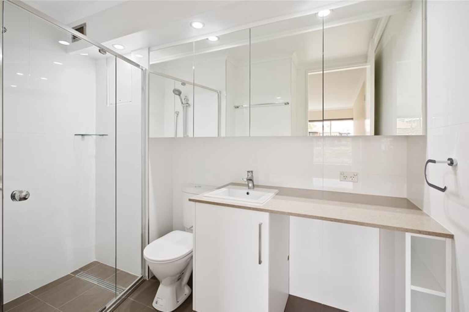 45/90 Blues Point Road McMahons Point 45/90 Blues Point Road McMahons Point