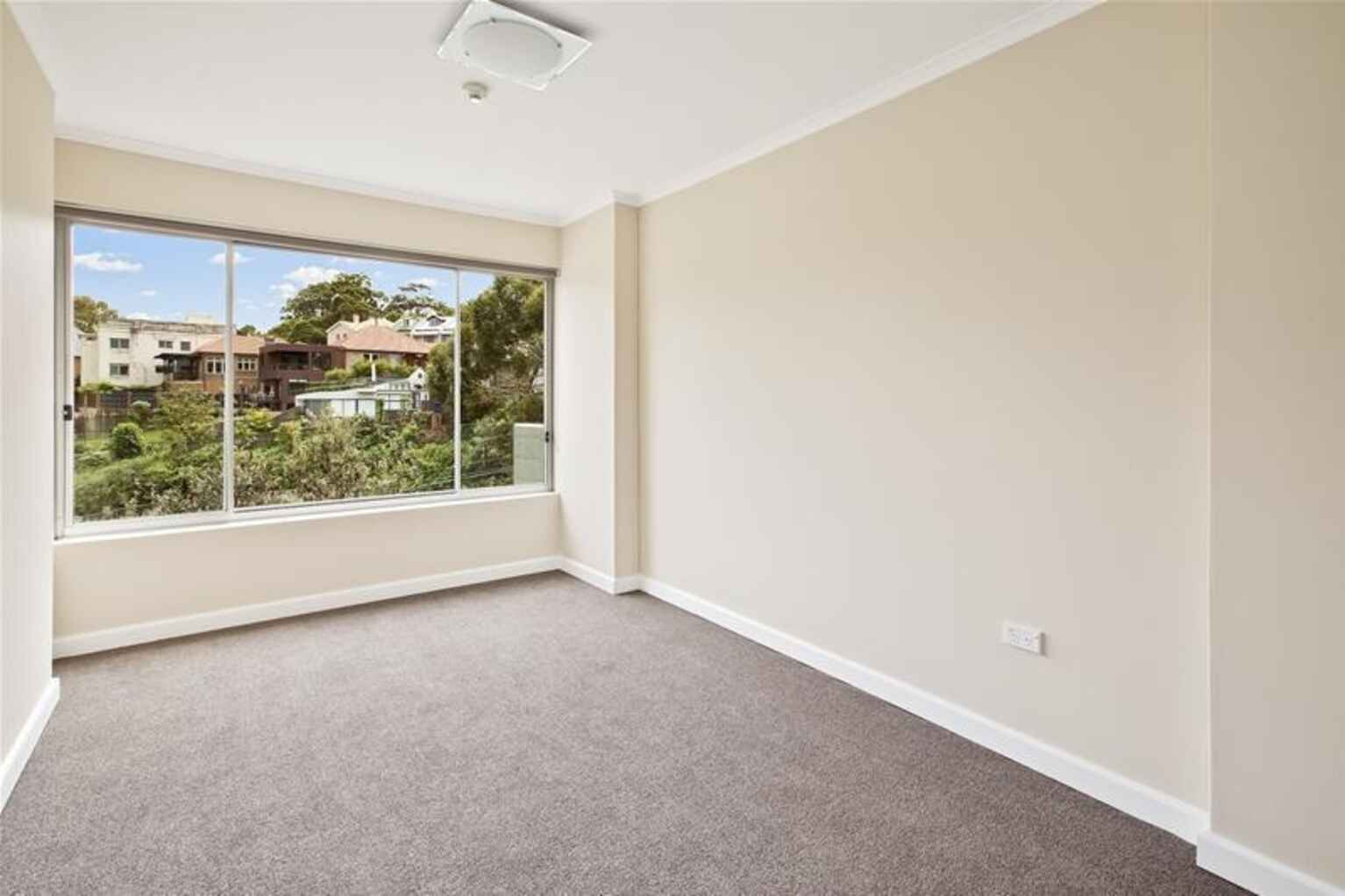 45/90 Blues Point Road McMahons Point 45/90 Blues Point Road McMahons Point