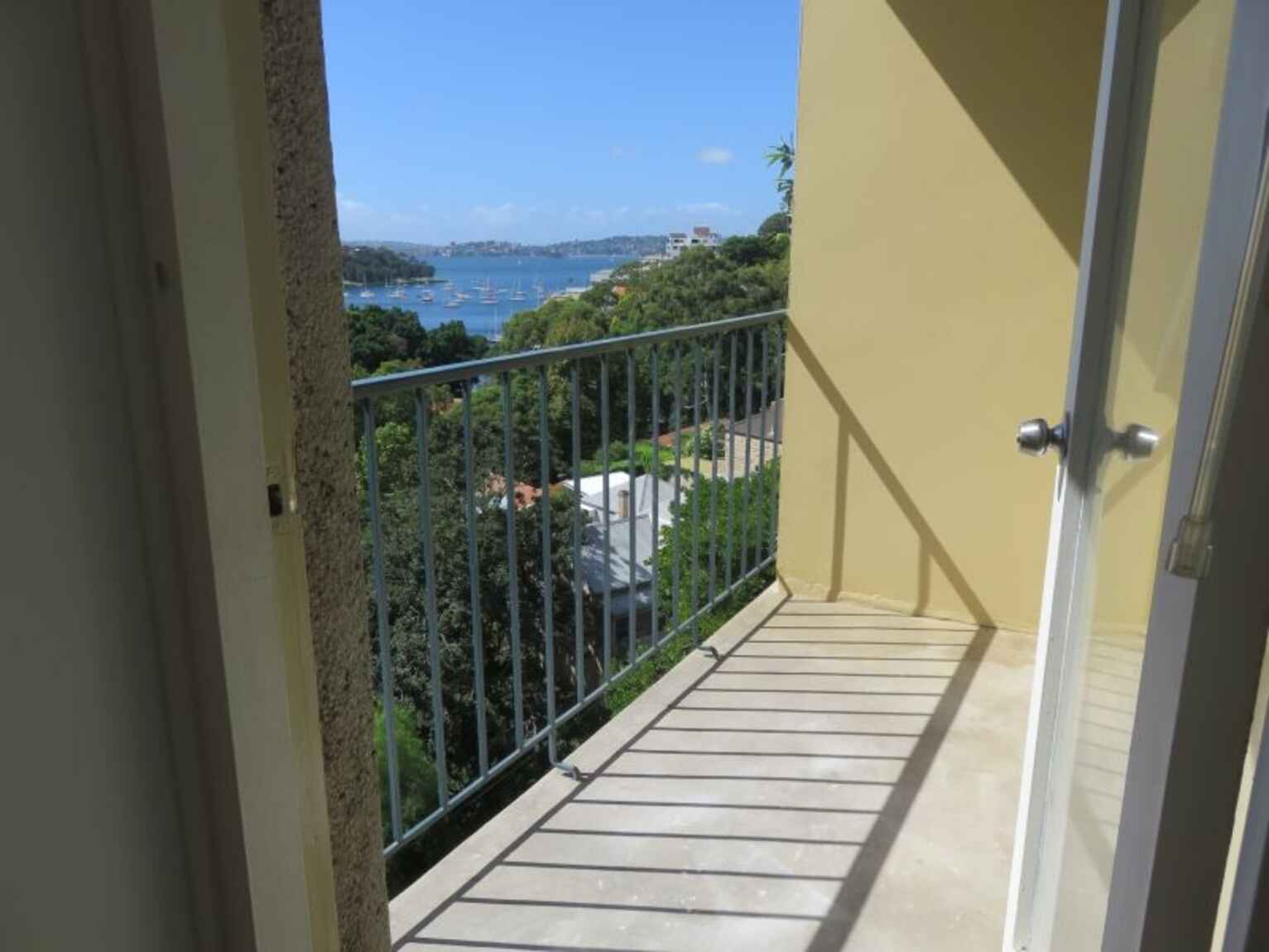 819/22 Doris Street North Sydney