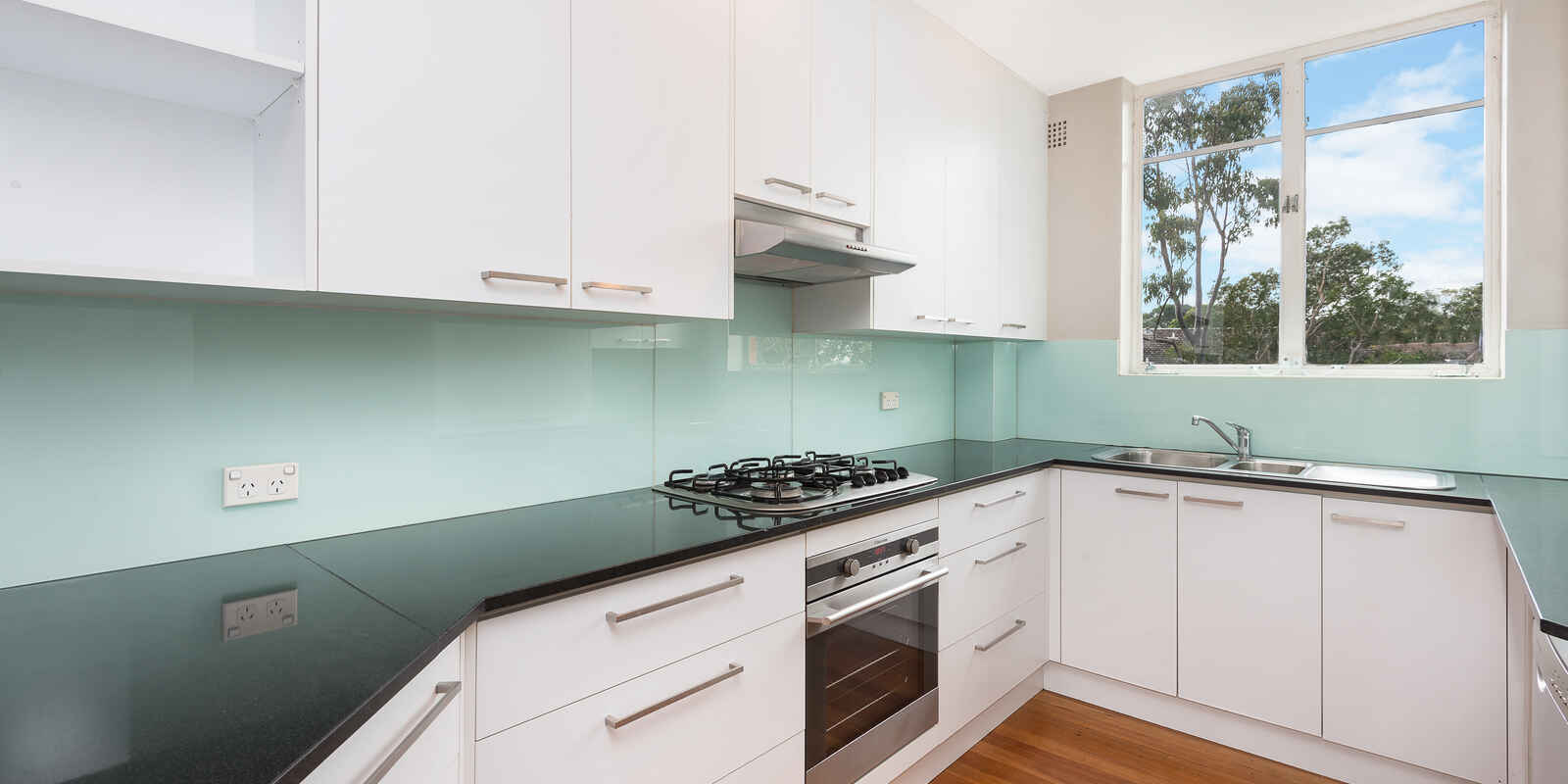15/11 Hampden Road Artarmon