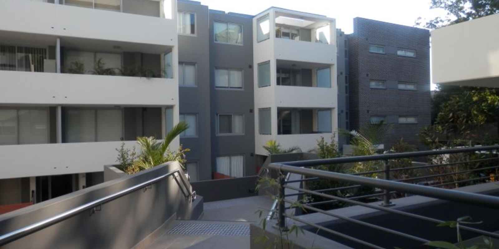 6101/1 Nield Ave Greenwich