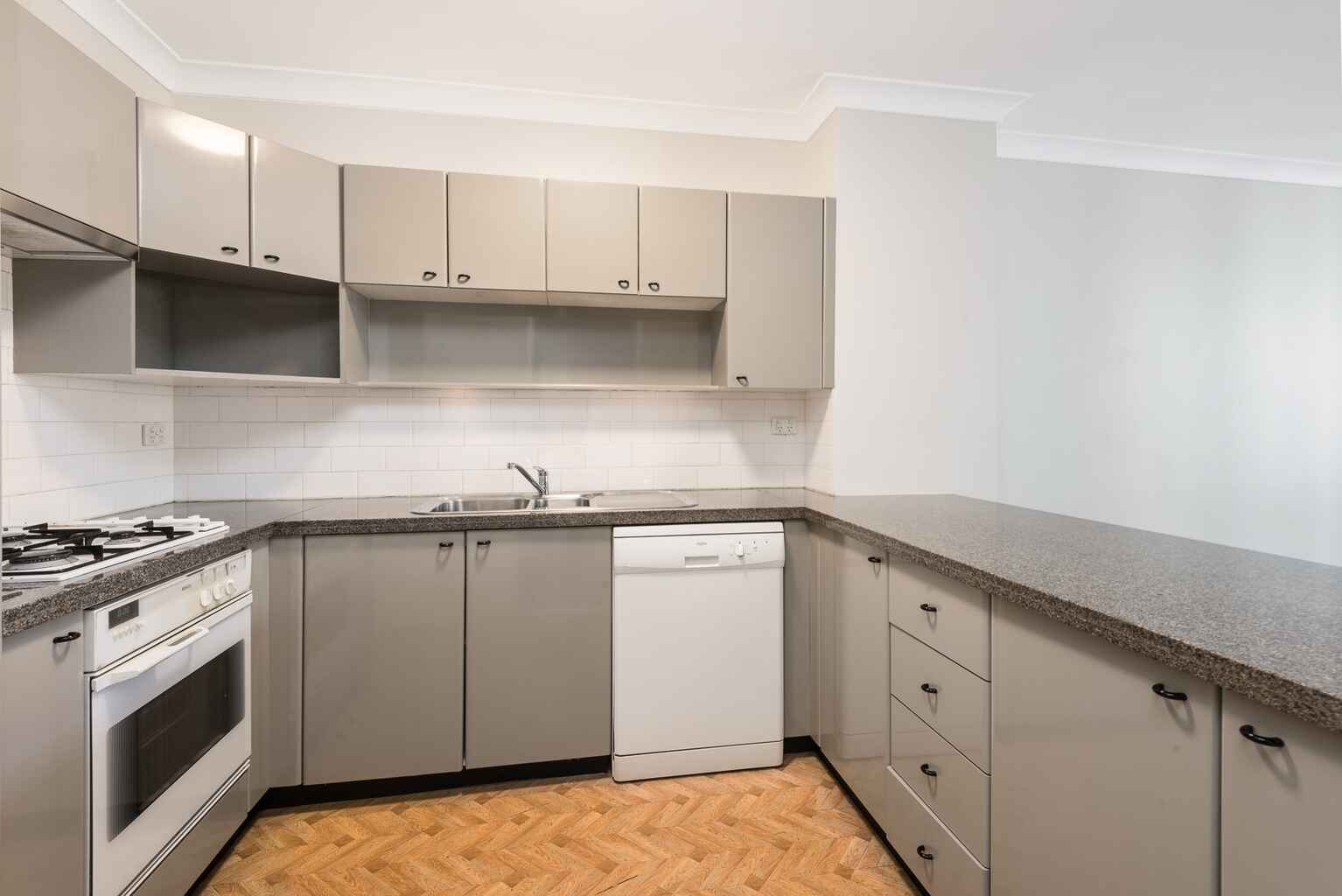 M01/37-39 McLaren Street North Sydney