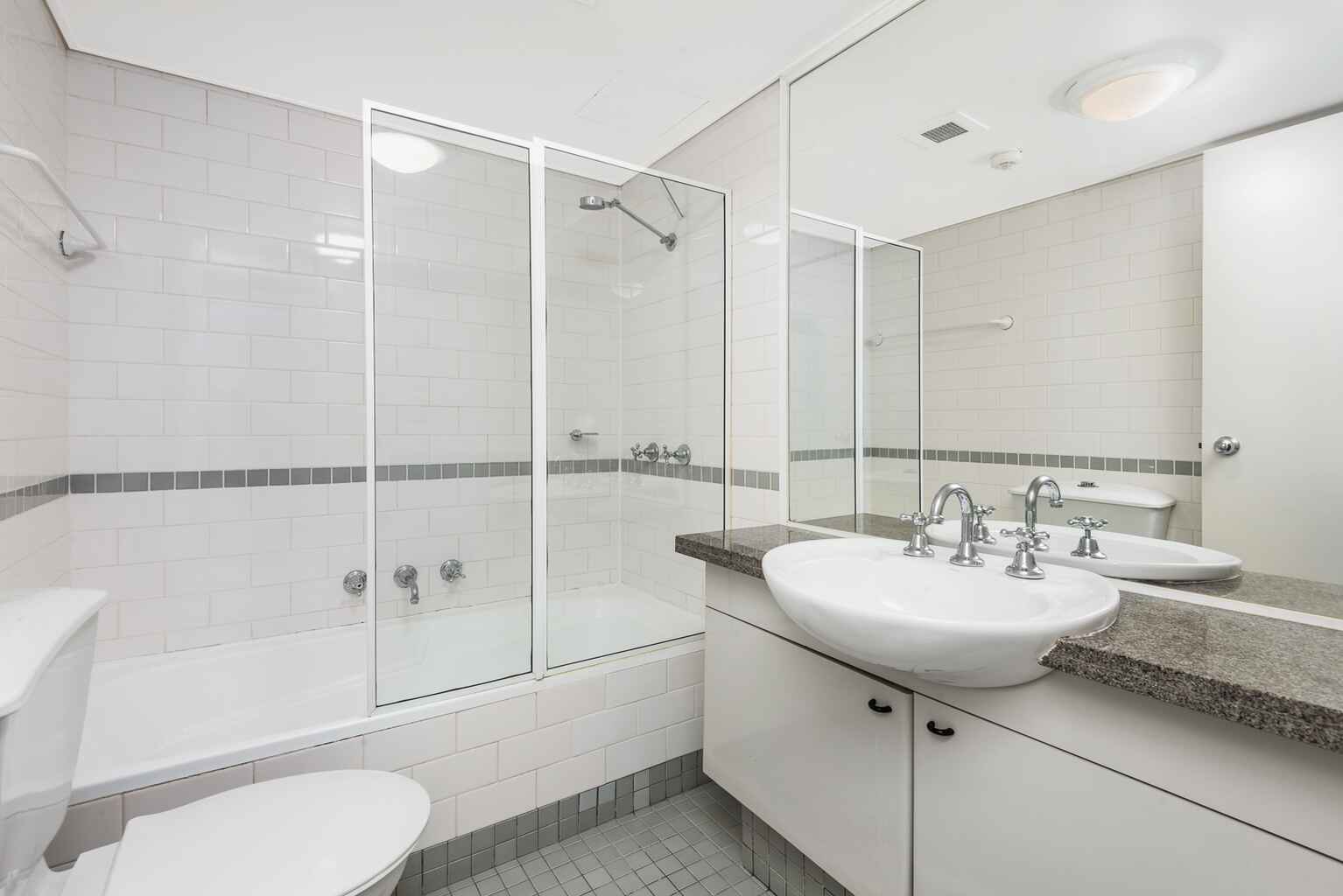 M01/37-39 McLaren Street North Sydney