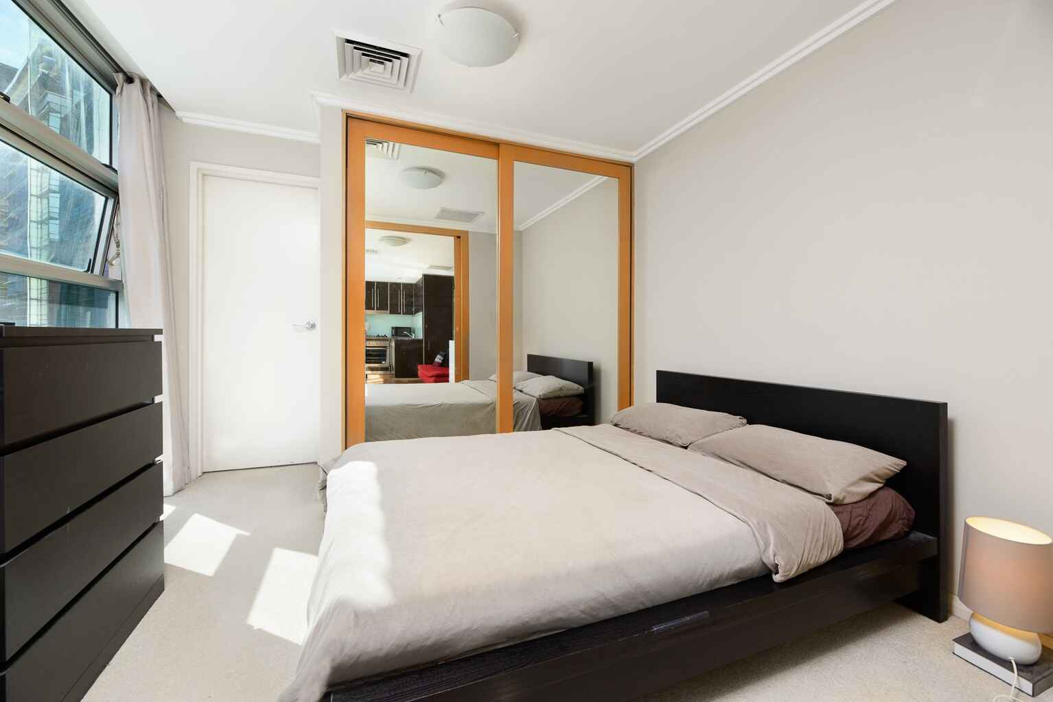 1202/93 Pacific Highway North Sydney 1202/93 Pacific Highway North Sydney