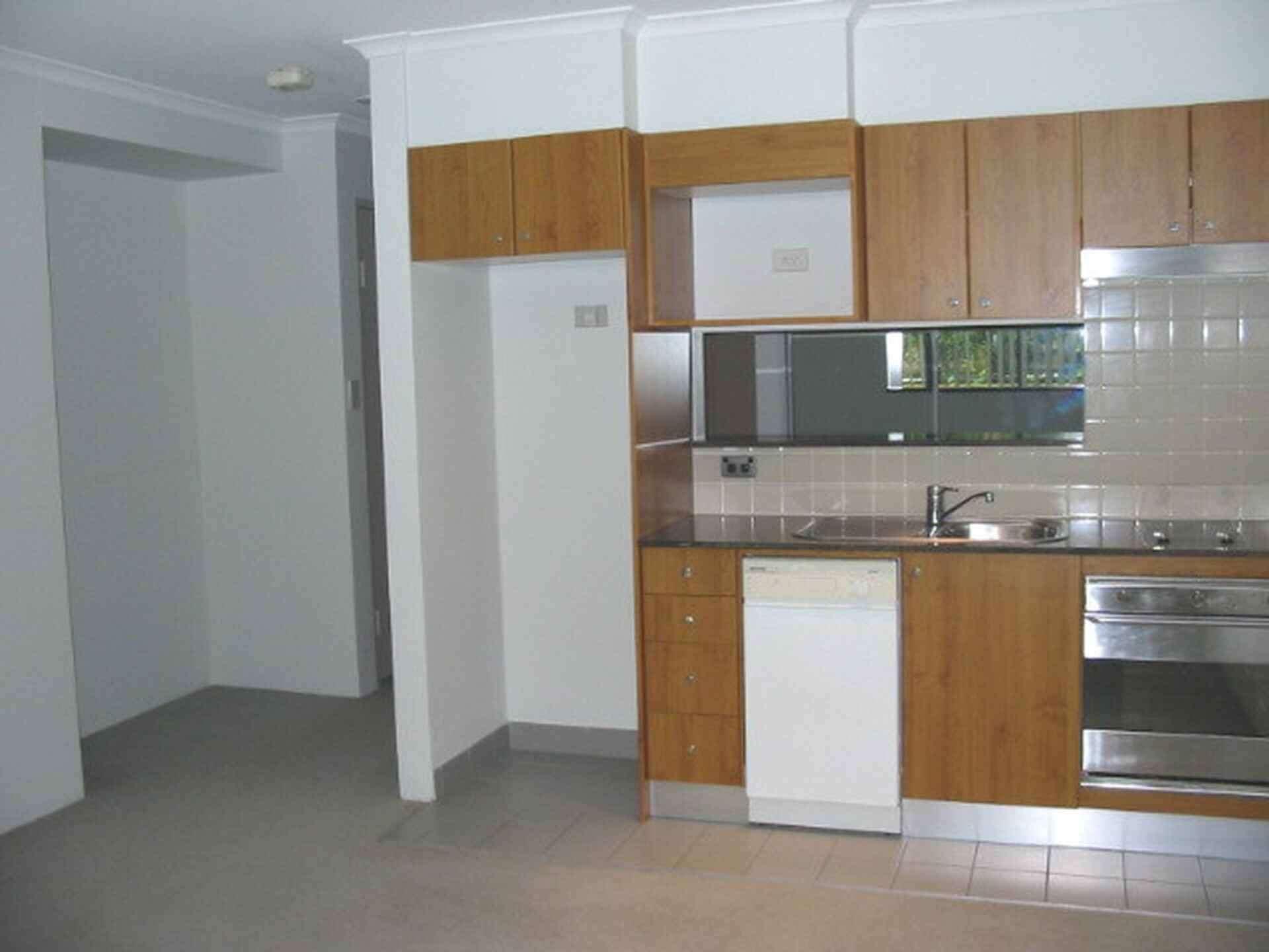 8/237 Miller Street North Sydney