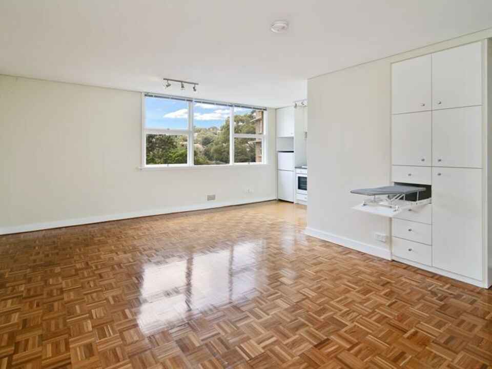 210/22 Doris Street North Sydney