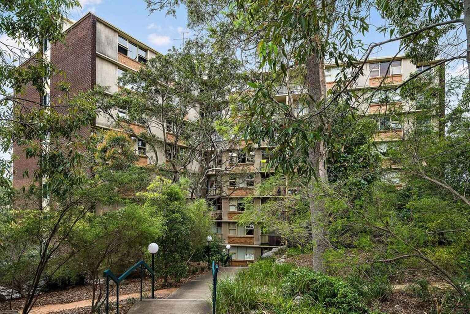215/22 Doris Street  North Sydney