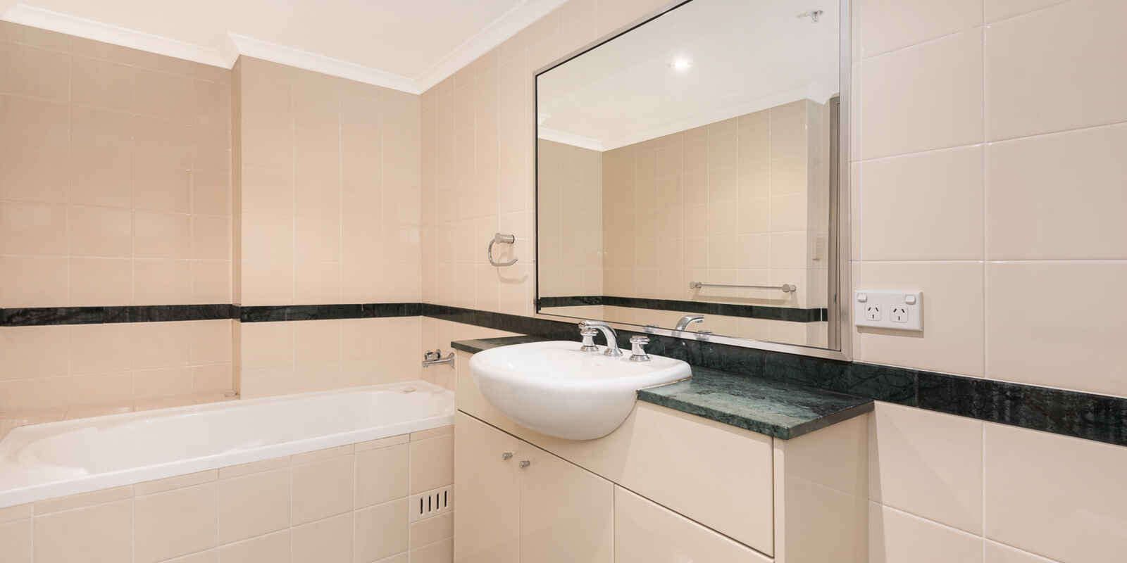 14/237 Miller Street North Sydney 14/237 Miller Street North Sydney